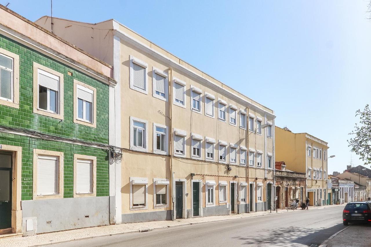 Vita Portucale ! Stylish Apartment Campo Ourique Lisboa Екстериор снимка