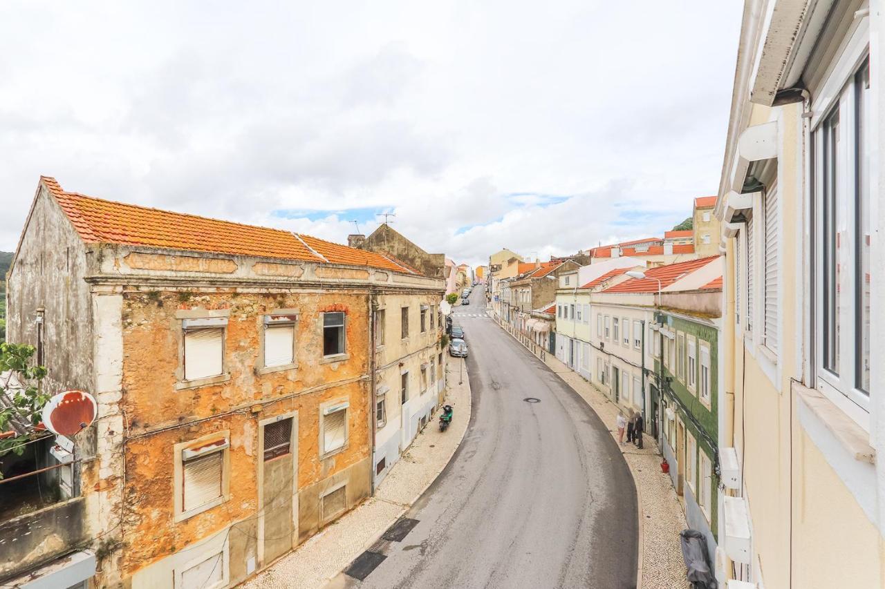 Vita Portucale ! Stylish Apartment Campo Ourique Lisboa Екстериор снимка