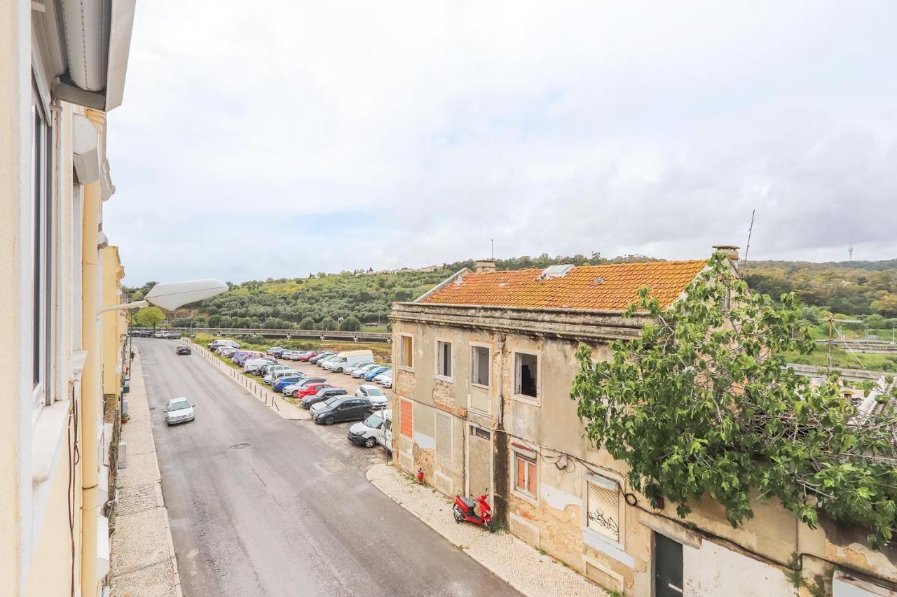 Vita Portucale ! Stylish Apartment Campo Ourique Lisboa Екстериор снимка