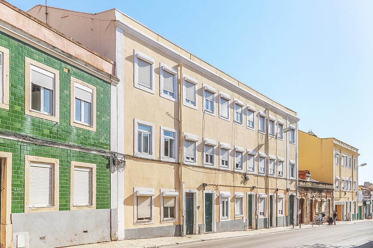Vita Portucale ! Stylish Apartment Campo Ourique Lisboa Екстериор снимка