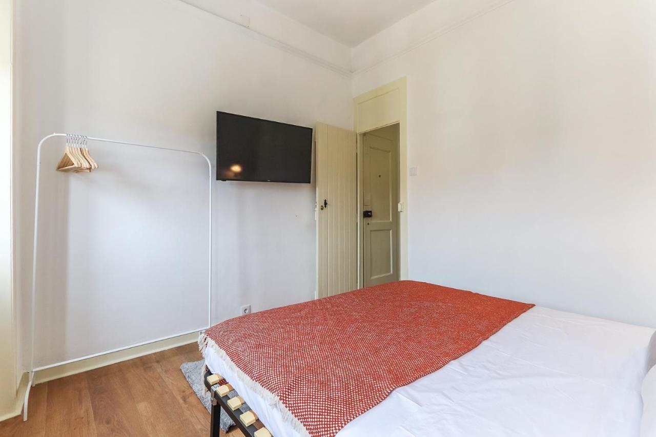 Vita Portucale ! Stylish Apartment Campo Ourique Lisboa Екстериор снимка
