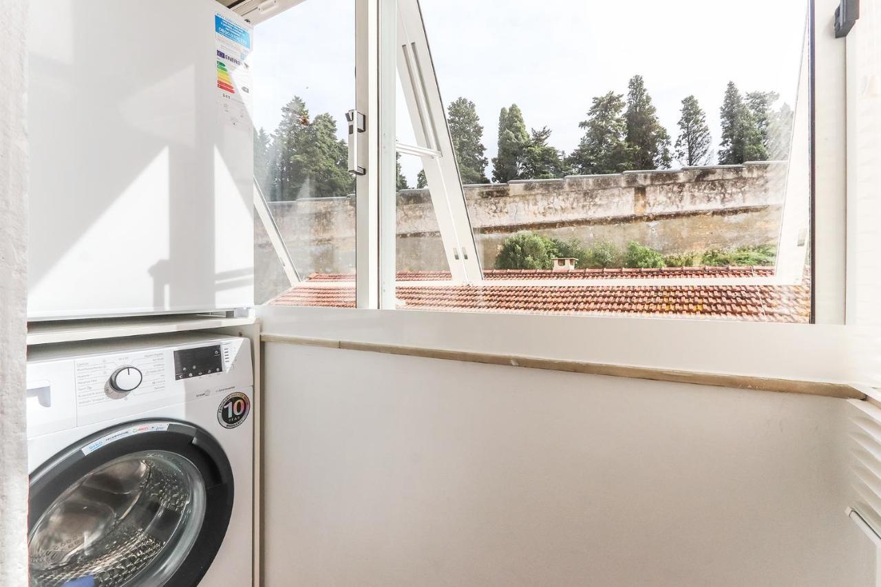 Vita Portucale ! Stylish Apartment Campo Ourique Lisboa Екстериор снимка