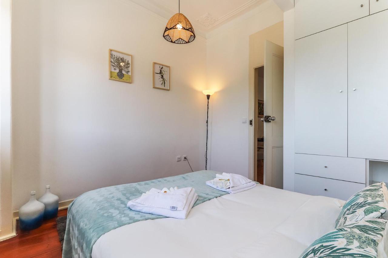 Vita Portucale ! Stylish Apartment Campo Ourique Lisboa Екстериор снимка